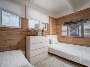 beachwalk7-35-bedroom-4.jpg
