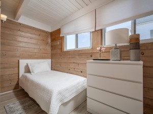 beachwalk7-36-bedroom-4.jpg