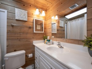 beachwalk7-37-bath-2.jpg