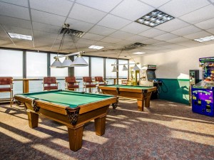 billiard-room-lana-6.jpg