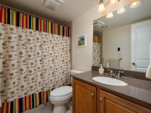goldensands518-16-bath.jpg