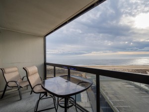 goldensands518-4-balcony.jpg