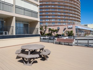 regency-5a-deck.jpg