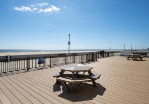 regency-7a-deck.jpg
