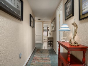 regency1-13-entry.jpg