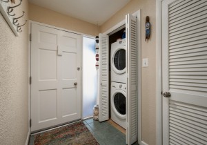 regency1-23-laundry.jpg