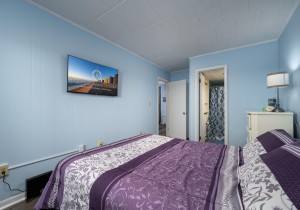 geaorgetown201-17-primary-bedroom.jpg