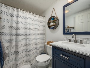 tiffaniebythesea318d-17-bath.jpg