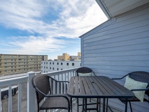tiffaniebythesea318d-2-balcony.jpg