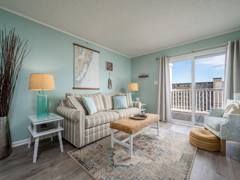 tiffaniebythesea318d-6-living-area.jpg