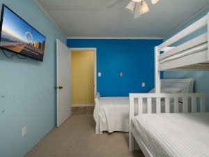 14-gwendo10-21-bed-3.jpg