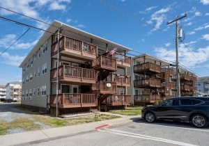 21-gwendo10-1-exterior-street.jpg