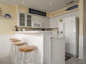 ihh133h-14-kitchen.jpg