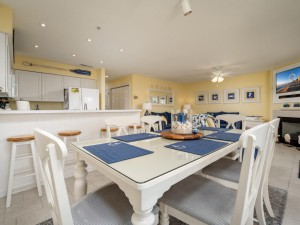ihh133h-15-dining-area.jpg