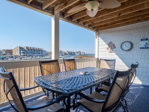 ihh133h-3-balcony.jpg