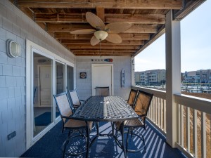 ihh133h-6-balcony.jpg