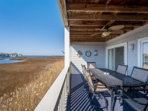 ihh133h-7-balcony.jpg