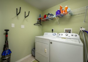 oceancastle301-19-laundry.jpg