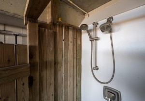 whitesandsvillage17-14-outdoor-shower.jpg