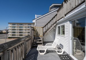 whitesandsvillage17-7-upper-balcony.jpg