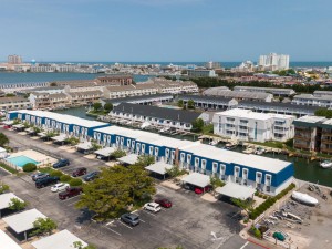 gullwayth2812-1-exterior.jpg
