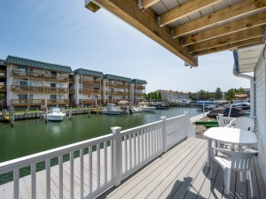 gullwayth2812-10-back-deck.jpg