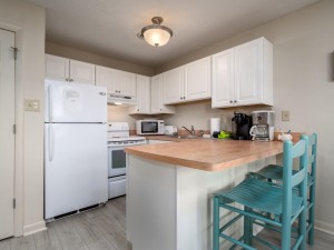 tealbay201-13-kitchen.jpg