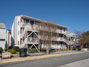 tealbay201-3-exterior-street.jpg