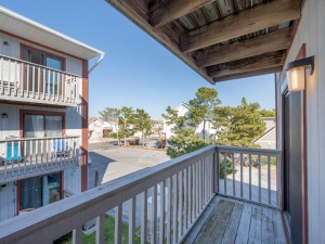 tealbay201-6-balcony.jpg