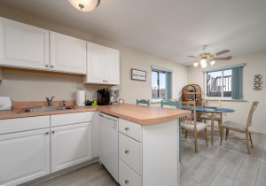 tealbay201-9-kitchen.jpg