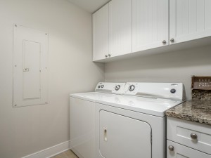 gateway1707-27-laundry.jpg