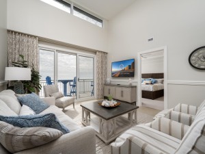 gateway1707-7-living-area.jpg
