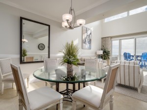 gateway1707-8-dining-area.jpg