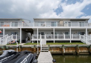 newport113b-1-exterior-water-sice.jpg
