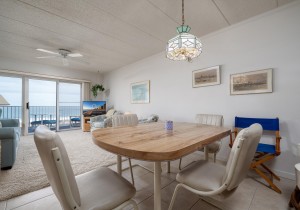 sungate203-11-dining-area.jpg