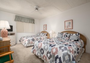 sungate203-21-bedroom-2.jpg