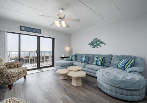 summersea2m-8-living-area.jpg