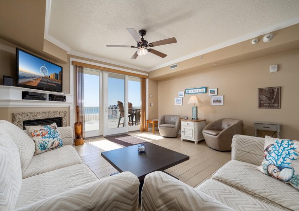 southbeach202-12-living-area.jpg