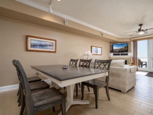 southbeach202-13-dining-area.jpg
