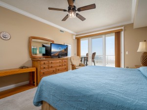southbeach202-17-primary-bedroom.jpg