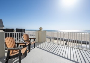 southbeach202-2-balcony.jpg