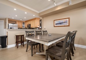 southbeach202-21-dining-area.jpg