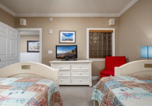 southbeach202-27-bedroom-3.jpg