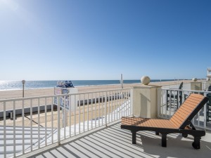southbeach202-3-balcony.jpg