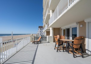 southbeach202-7-balcony.jpg