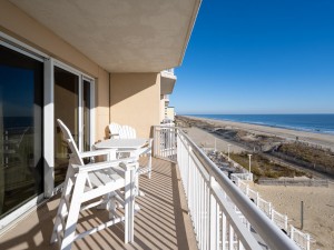 gateway309cr-2-balcony-and-view-north.jpg