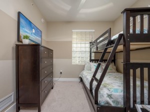 gateway309cr-22-bedroom-3.jpg