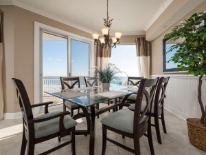 gateway309cr-7-dining-area.jpg