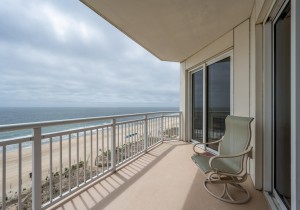 gateway713-1-balcony.jpg