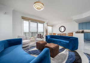 gateway713-12-living-area.jpg